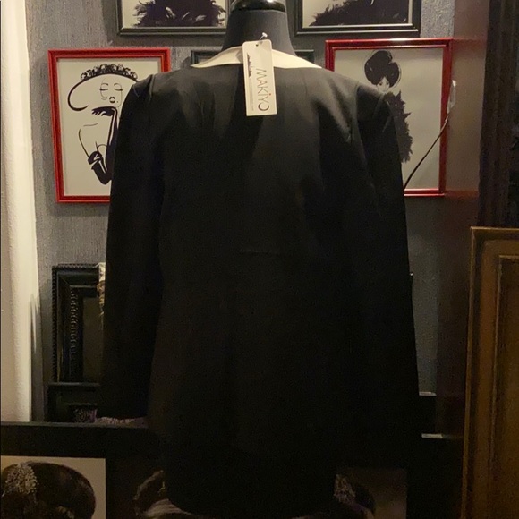 🖤NWT Black blazer  *runs a little small* - Picture 2 of 2
